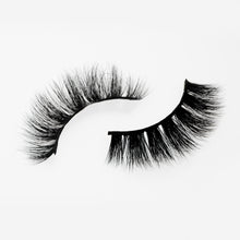 Load image into Gallery viewer, Genevieve 3D Mink Lashes

